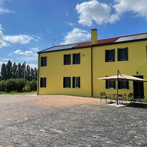 https://corte-monfardina.hotelinveneto.com